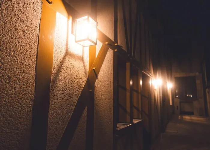 L'armoirie, Cosy Nid Douillet * 图尔